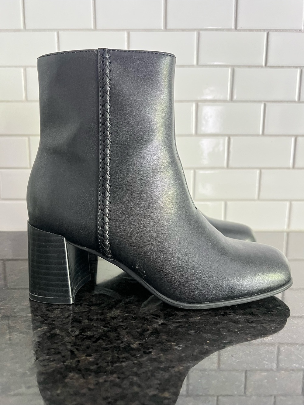 Clarks Women's Keirsta Faye Black Leather